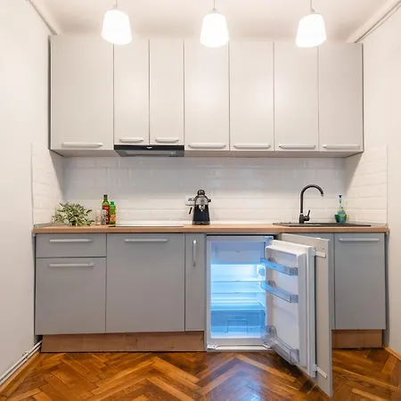 Modern 10 Apartment Brasov