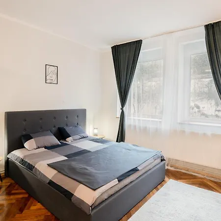 Modern 10 Brasov