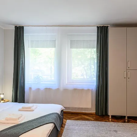Modern 10 Apartment Brașov