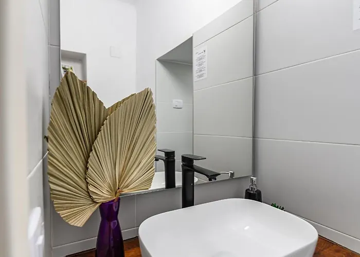 Lângă Biserica Neagră și Turnul Alb Apartamento *