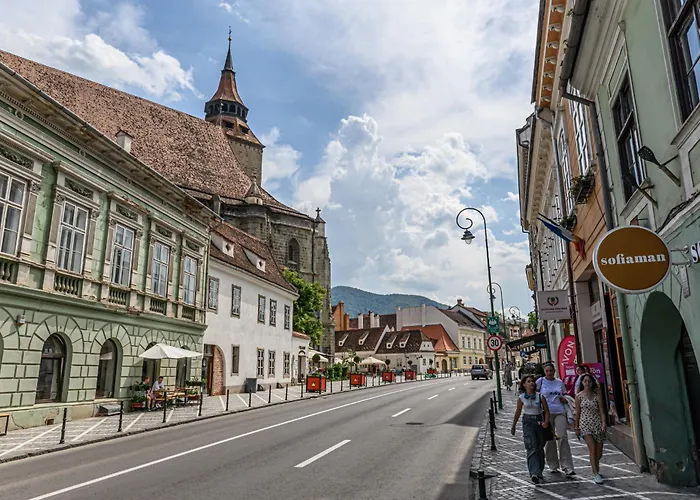 Lângă Biserica Neagră și Turnul Alb * Braşov